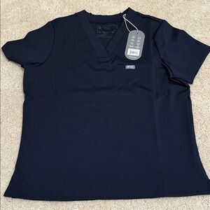 Figs Women’s FormX scrub top